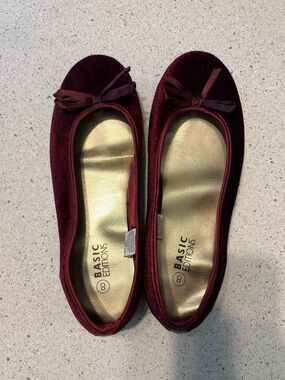 Basic Editions Velvet Ballet Flats in Burgundy